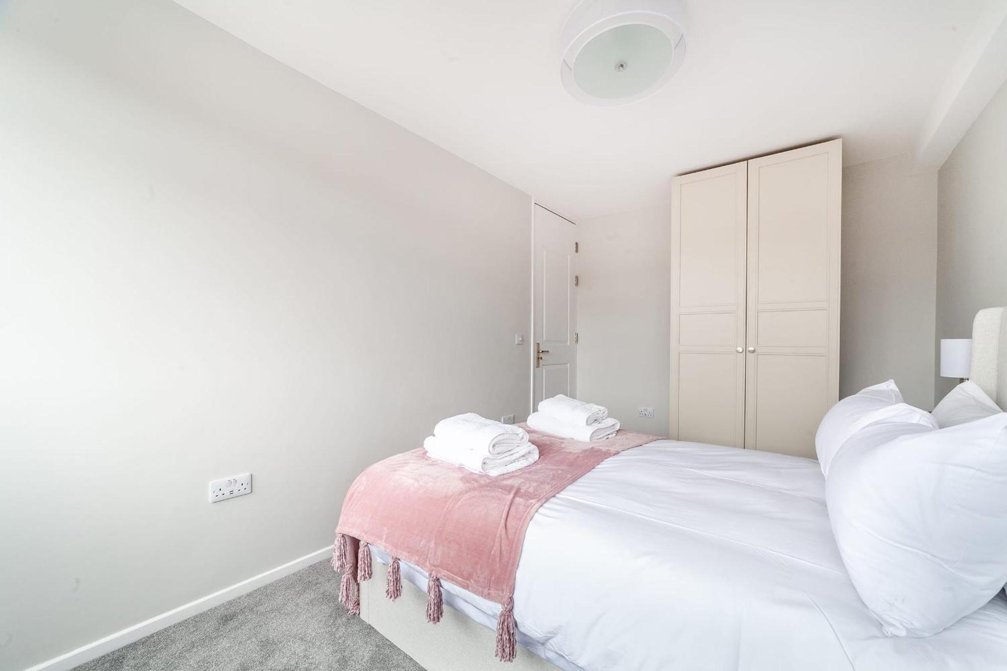 Excellent 3-Bed Flat In Elephant & Castle ロンドン エクステリア 写真